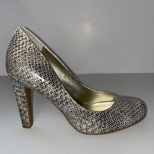 Jessica Simpson snake print heels, Size 7.5